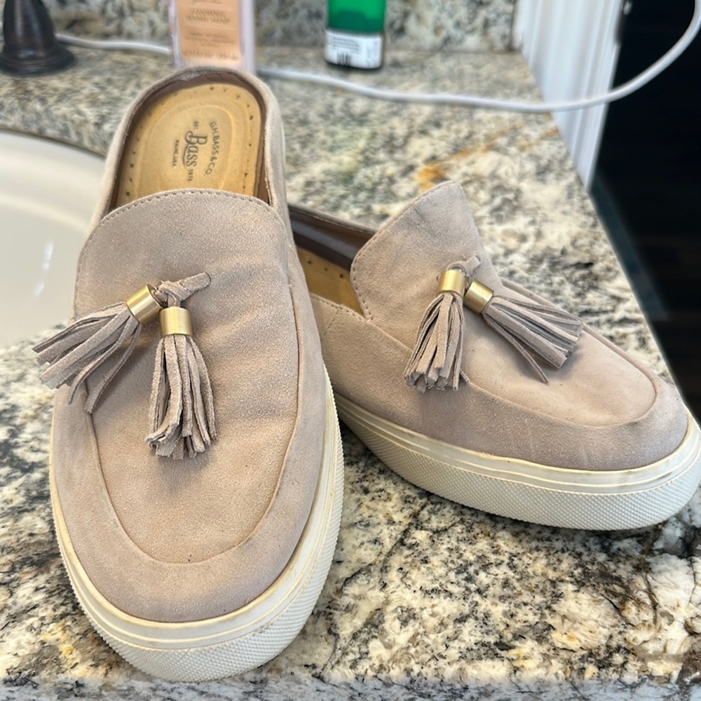 Bass Tan Suede Loafers with Tassels